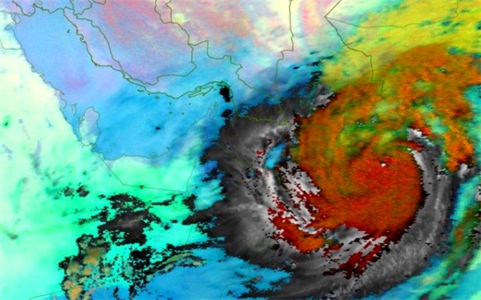چرخند شاهین 150 کیلومتر دیگر به سمت چابهار پیشروی کرد