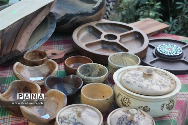 نمایشگاه صنایع دستی و گردشگری در شهرستان گلوگاه