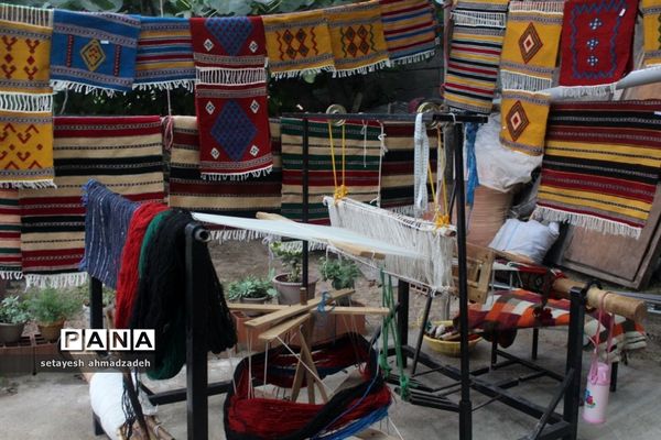 نمایشگاه صنایع دستی و گردشگری در شهرستان گلوگاه