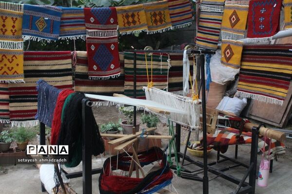 نمایشگاه صنایع دستی و گردشگری در شهرستان گلوگاه
