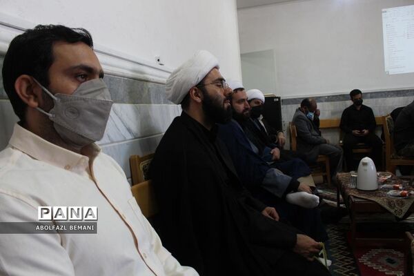 جلسه هم‌اندیشی مربیان پیشتاز مدارس شهرستان کهک