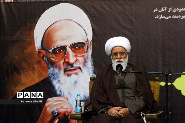 مراسم بزرگداشت آیت الله حسن زاده آملی