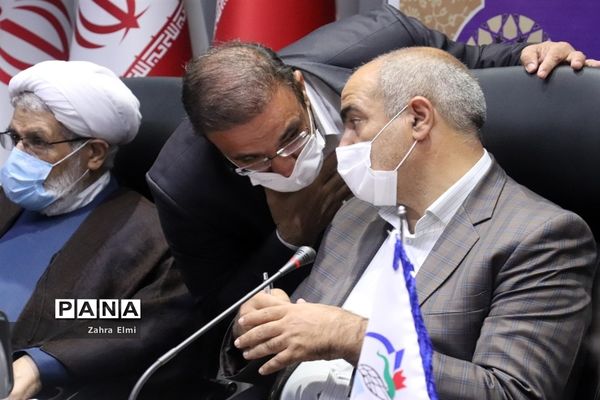 آیین تجلیل از رزمندگان و جانبازان فرهنگی آموزش و پرورش استان آذربایجان شرقی