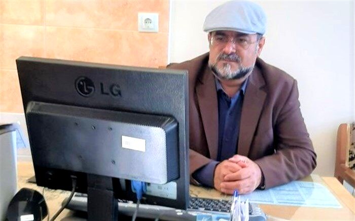 کلاس‌های مجازی، آسیب‌های روحی و جسمی برای دانش‌آموزان ایجاد کرده‌ است