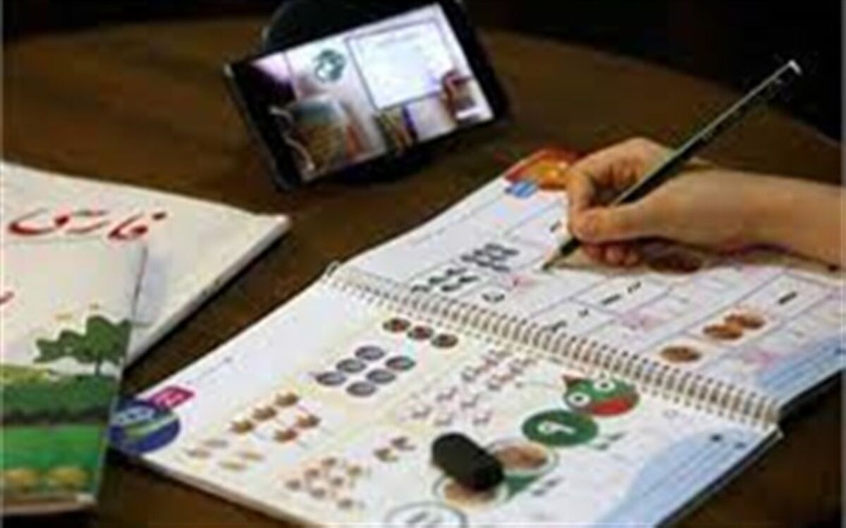 اهدای ۴۳١ تبلت به دانش‌آموزان مدارس استثنایی لرستان