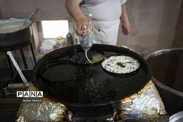 کارگاه تهیه زولبیا و بامیه