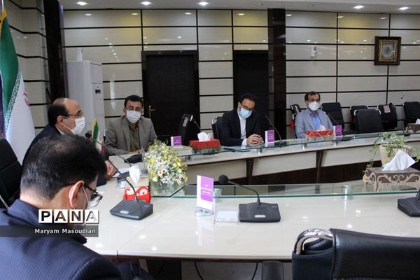 جلسه ویدئو کنفرانس مدیران و روسای آموزش و پرورش استان بوشهر