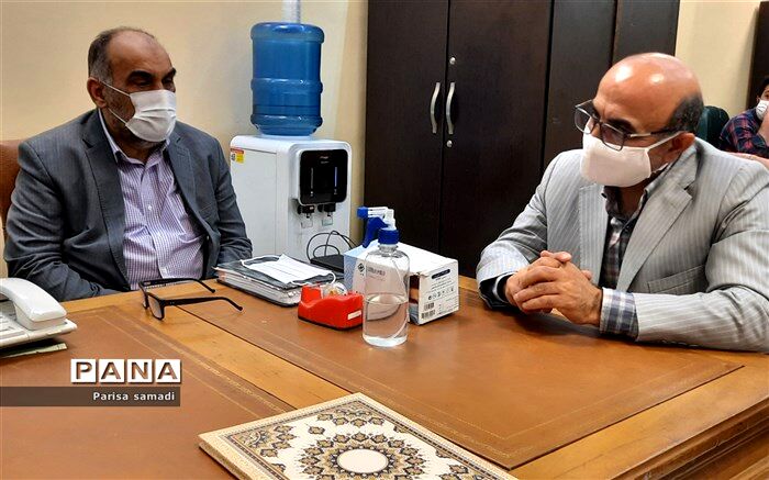 خیران نیک اندیش در حمایت از دانش آموزان نیازمند منطقه ۱۳ نقش مهمی دارند