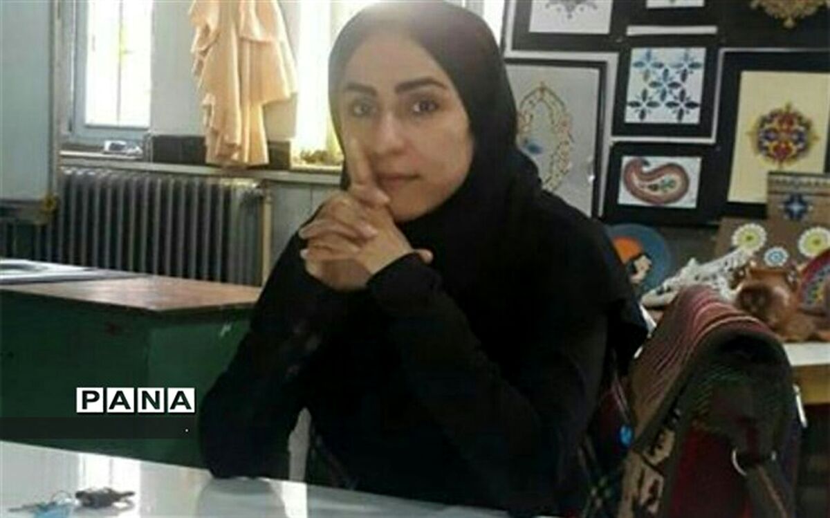 معلمی شغلی است که فقط با ترازوی عاشقی سنجیده می‌شود