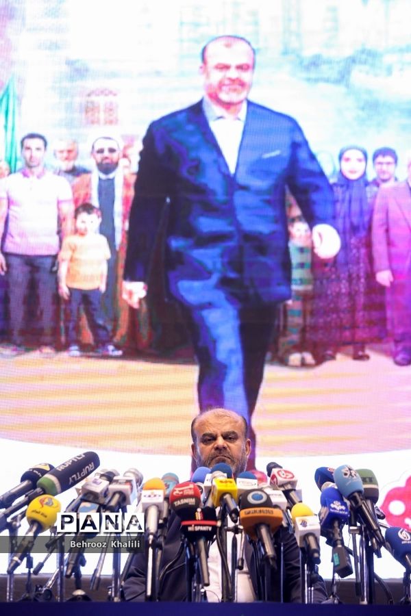 نشست خبری رستم قاسمی