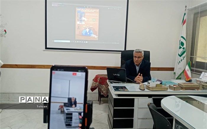 مدرسه یک منبع اجتماعی قدرتمند است که می تواند بخش زیادی از رفتارهای افراد جامعه را شکل دهد