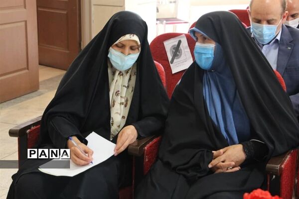 آیین تجلیل برگزیدگان فعالیت‌های حوزه پرورشی منطقه۱۷