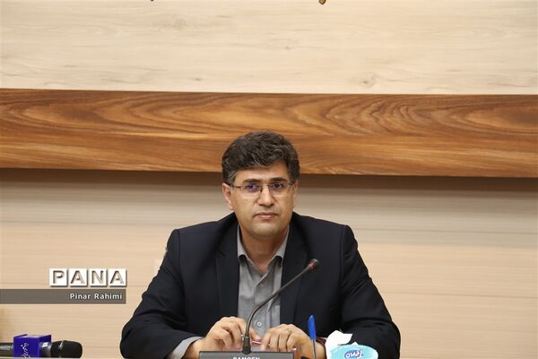 برگزاری نشست خبری معاون پژوهش، برنامه ریزی و توسعه منابع و دبیر ستاد بزرگداشت مقام معلم