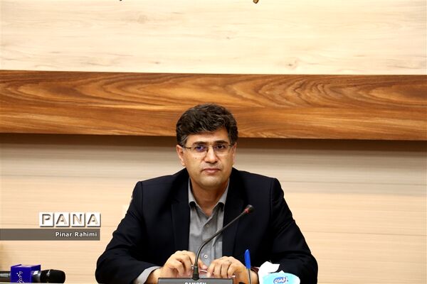 برگزاری نشست خبری معاون پژوهش، برنامه ریزی و توسعه منابع و دبیر ستاد بزرگداشت مقام معلم