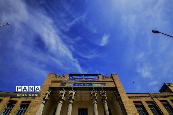 دبیرستان انوشیروان دادگر