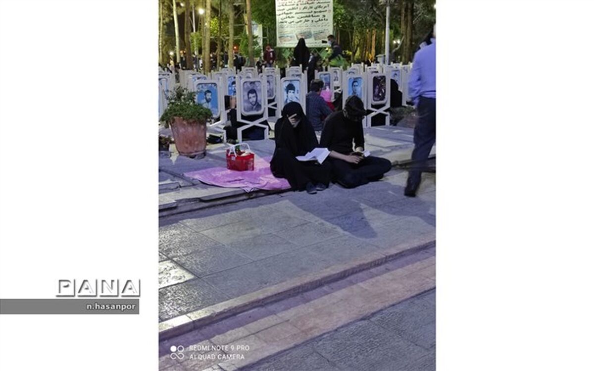 برگزاری مراسم شب زنده داری شب قدر ۱۹ ماه مبارک رمضان در گلزار شهدای اصفهان