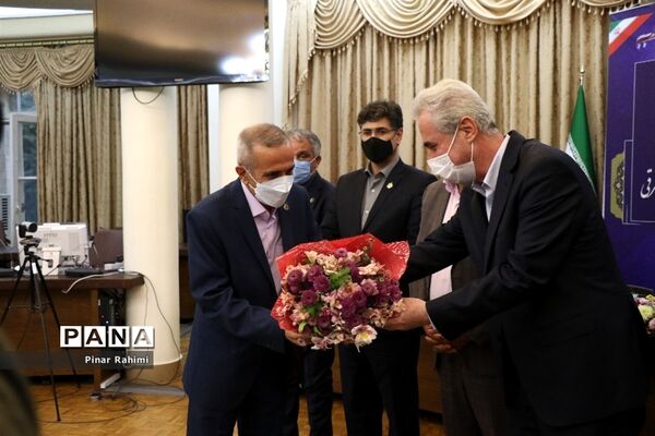 آیین بزرگداشت مقام معلم و گرامیداشت یاد و خاطره استاد شهید مرتضی مطهری