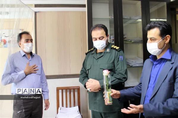 دیدار فرمانده سپاه حضرت عبدالعظیم حسینی (ع) با  مدیر آموزش و پرورش ناحیه دو شهر ری