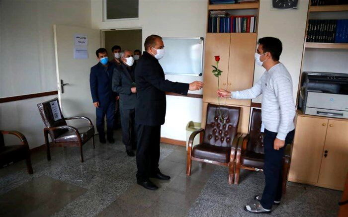 دیدار و گفتگوی صمیمی استاندار زنجان با همکاران اداره کل آموزش و پرورش استان