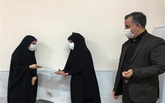 اجرای پویش "معلمم سپاس" در دبیرستان دوره اول فرزانگان یزد
