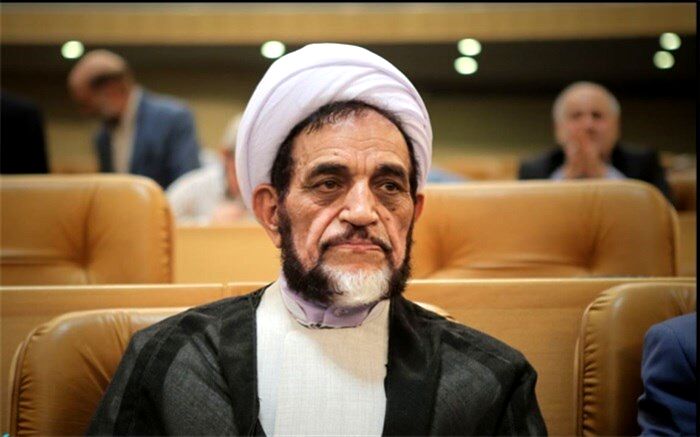 اشرفی‌اصفهانی: باید از کاندیدای اصلح و دلسوز مردم و نظام حمایت کرد