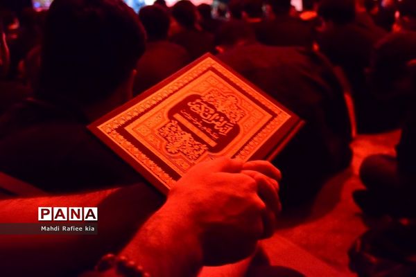 مراسم احیاء شب بیست‌و یکم ماه رمضان