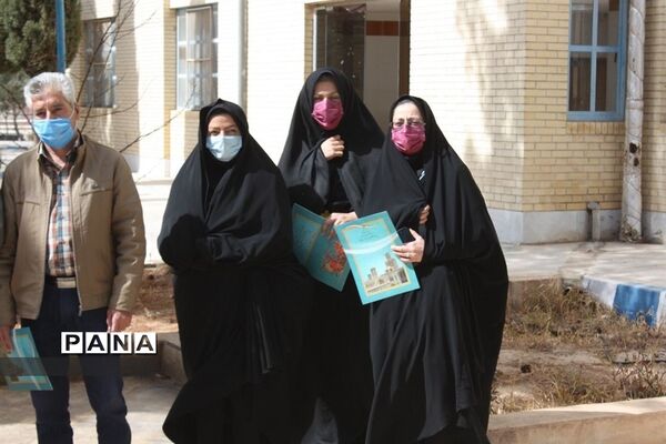 تقدیر و تجلیل از هنرآموزان و عوامل مرکز آموزش فنی و حرفه‌ای امام حسین(ع) در ابرکوه