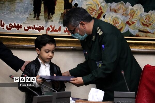 برگزاری نشست خبری مسئول سازمان بسیج سازندگی سپاه عاشورا آذربایجان شرقی