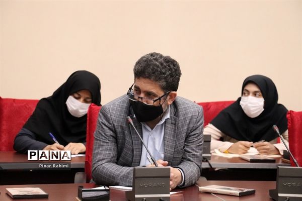 برگزاری نشست خبری مسئول سازمان بسیج سازندگی سپاه عاشورا آذربایجان شرقی