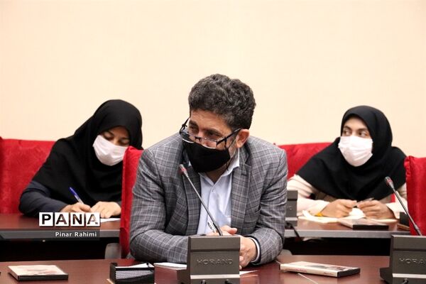 برگزاری نشست خبری مسئول سازمان بسیج سازندگی سپاه عاشورا آذربایجان شرقی