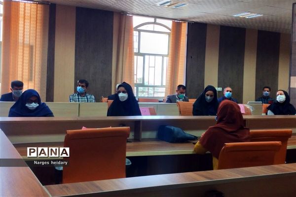 تقدیر از جلوه‌های ویژه معلمی در شهرستان امیدیه