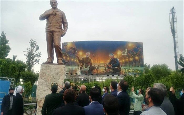 تندیس سردار شهید سلیمانی در روز قدس رونمایی شد