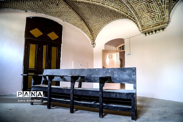 دبیرستان دخترانه هدایت