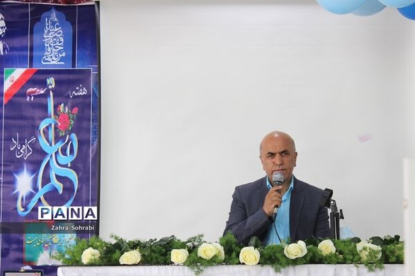 مراسم تجلیل از مدیران و معلمان برتر استانی و منطقه‌ای آموزش و پرورش اسلامشهر