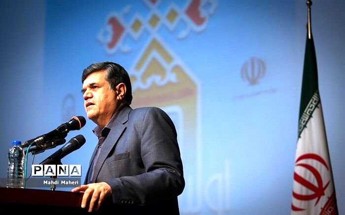 تمهید مقدمات برای در اولویت قرار گرفتن دانشجومعلمان برای واکسن کرونا