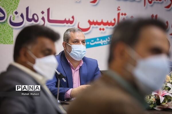 مراسم هفته گرامیداشت مقام شامخ معلم و سالروز تاسیس سازمان دانش‌آموزی