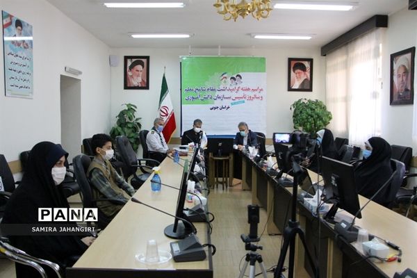 مراسم هفته گرامیداشت مقام شامخ معلم وسالروزتاسیس سازمان دانش آموزی