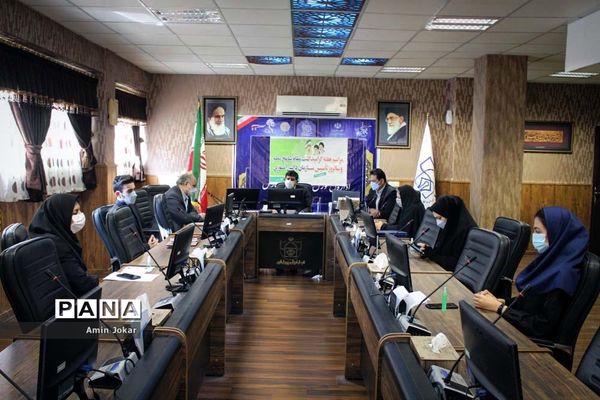 مراسم هفته گرامیداشت مقام معلم و سالروز تأسیس سازمان دانش‌آموزی به صورت و بینار