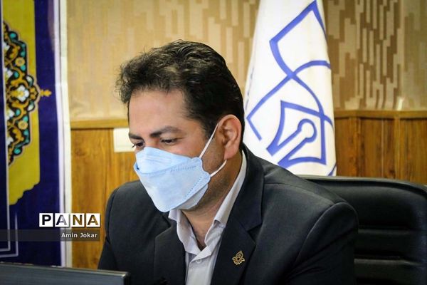 مراسم هفته گرامیداشت مقام معلم و سالروز تأسیس سازمان دانش‌آموزی به صورت و بینار