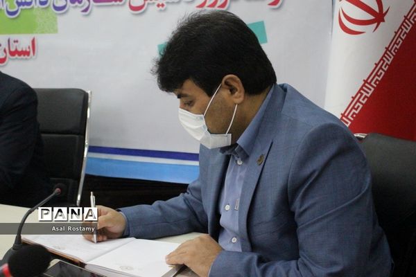 مراسم هفته گرامیداشت مقام شامخ معلم و سالروز تاسیس سازمان دانش‌آموزی