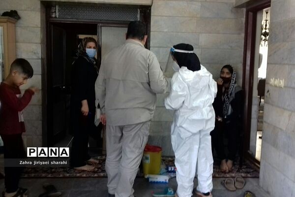 انجام  رایگان تست کرونا برای اهالی خاورشهر