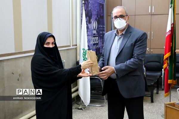 تقدیر از کارکنان سازمان دانش‌آموزی ناحیه یک ری به مناسبت سالروز تاسیس سازمان دانش‌آموزی