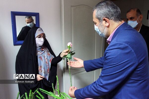 تقدیر از کارکنان سازمان دانش‌آموزی به مناسبت سالروز تاسیس سازمان دانش‌آموزی
