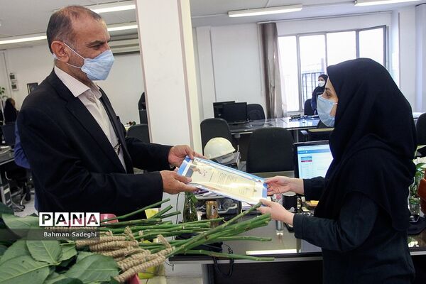 تقدیر از کارکنان سازمان دانش‌آموزی به مناسبت سالروز تاسیس سازمان دانش‌آموزی