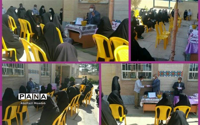 نشست صمیمی مدیر آموزش وپرورش خلیل آباد با دانش آموزان پایه دهم تجربی