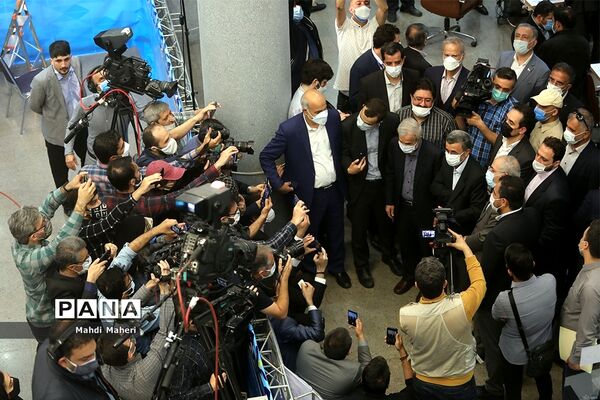 دومین روز ثبت‌نام از داوطلبان انتخابات سیزدهمین دوره ریاست‌جمهوری