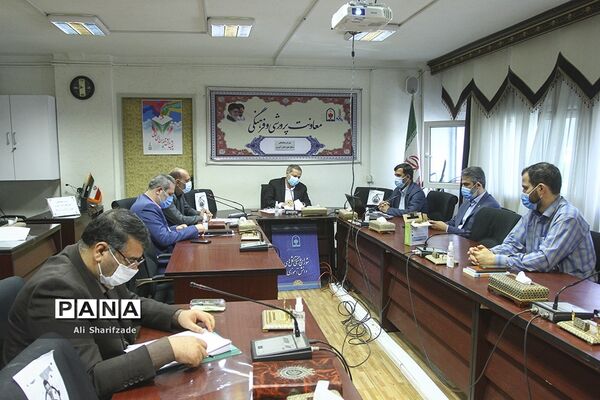 شورای هماهنگی تشکل‌های دانش آموزی با موضوع رای اولی‌ها