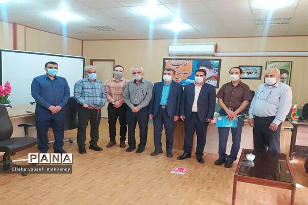 مراسم تجلیل از خانواده های معظم  شهدای فرهنگی  شهرستان امیدیه