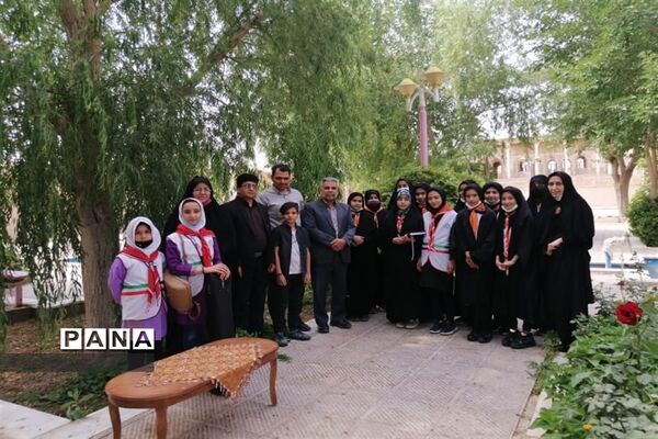 ویژه برنامه سازمان دانش آموزی ابرکوه به مناسبت سالگرد تاسیس سازمان دانش آموزی