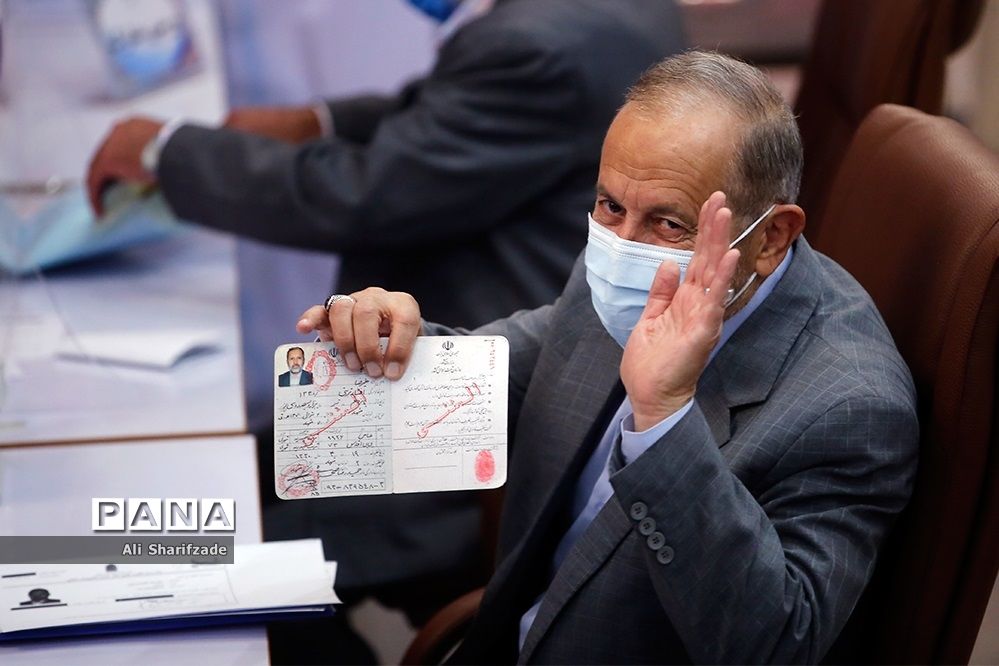 یک نظامی دیگر در انتخابات ریاست‌جمهوری ثبت‌نام کرد